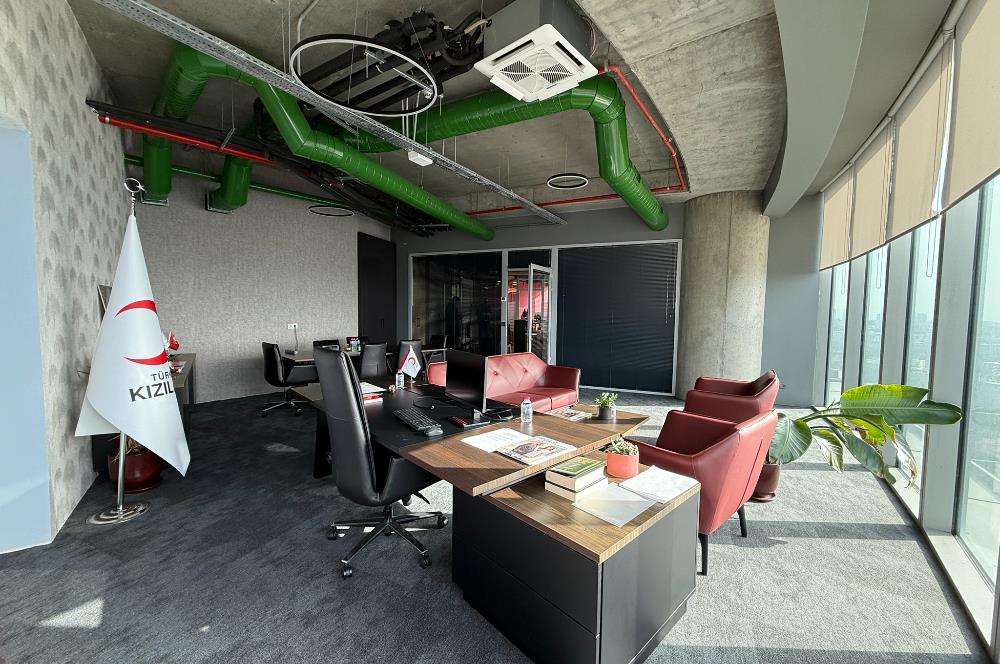 Maslak Kiralık Ofis Spine Tower 650m2 Boğaz Manzaralı Şık Ofis