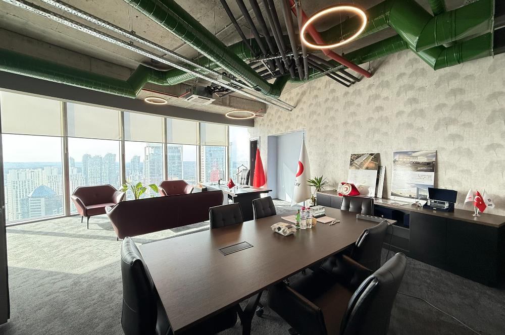 Maslak Kiralık Ofis Spine Tower 650m2 Boğaz Manzaralı Şık Ofis