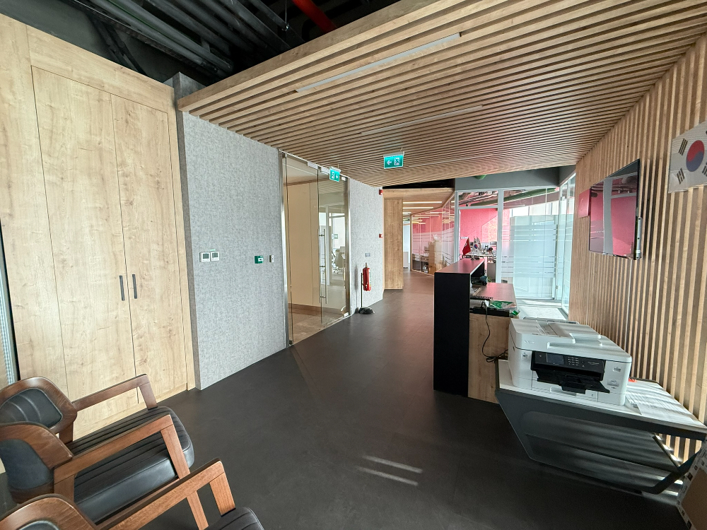 Maslak Kiralık Ofis Spine Tower 650m2 Boğaz Manzaralı Şık Ofis