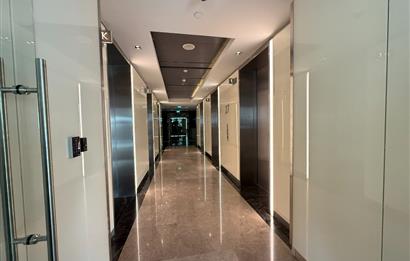 Maslak Kiralık Ofis Spine Tower 650m2 Boğaz Manzaralı Şık Ofis