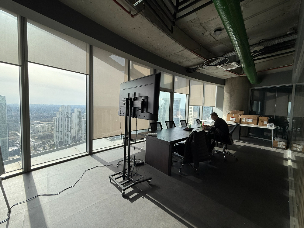 Maslak Kiralık Ofis Spine Tower 650m2 Boğaz Manzaralı Şık Ofis