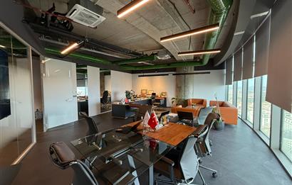 Maslak Kiralık Ofis Spine Tower 650m2 Boğaz Manzaralı Şık Ofis