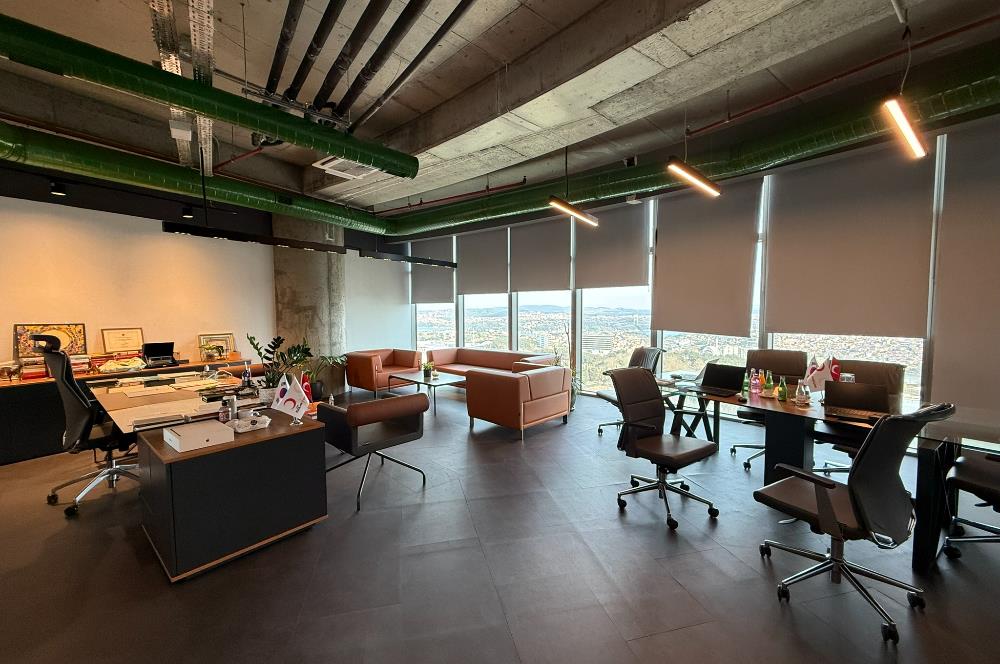 Maslak Kiralık Ofis Spine Tower 650m2 Boğaz Manzaralı Şık Ofis