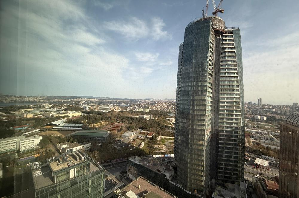 Maslak Kiralık Ofis Spine Tower 650m2 Boğaz Manzaralı Şık Ofis