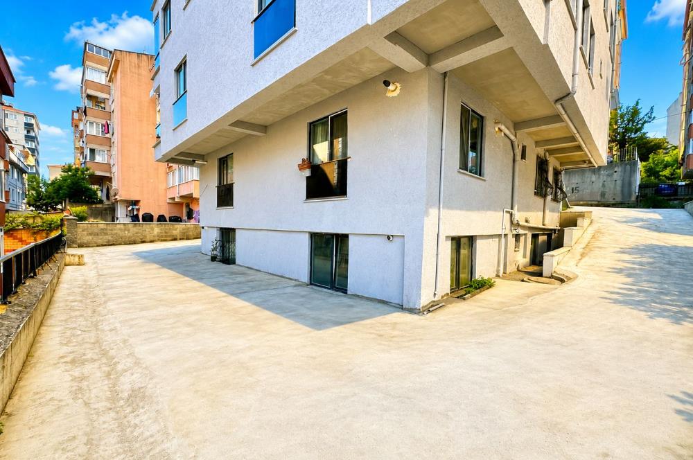 İÇERENKÖY MERKEZDE YENİ BİNA 2+1 75M2 SATILIK BODRUM KAT