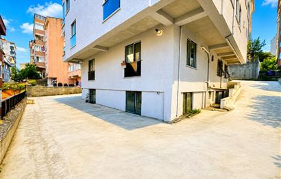 İÇERENKÖY MERKEZDE YENİ BİNA 2+1 75M2 SATILIK BODRUM KAT