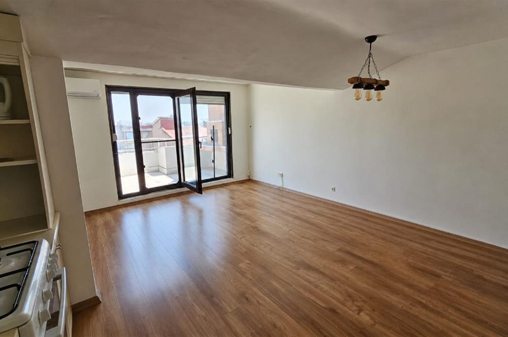 NİŞANTAŞIN'DA ÇİFT TERASLI KİRALIK 1+1 DAİRE