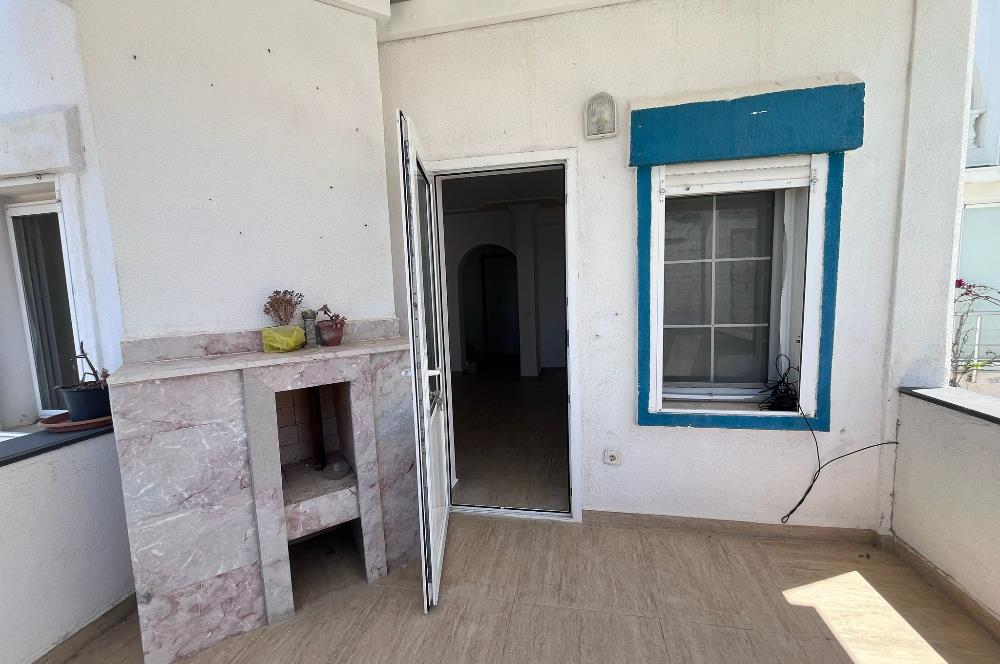 Turgutreis Yalı'da Denize Sıfır Sitede Satılık Tripleks Daire