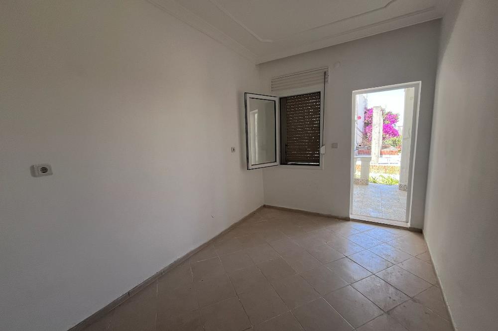 Turgutreis Yalı'da Denize Sıfır Sitede Satılık Tripleks Daire
