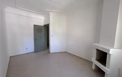 Turgutreis Yalı'da Denize Sıfır Sitede Satılık Tripleks Daire