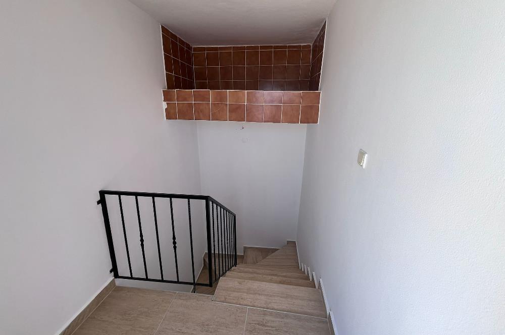 Turgutreis Yalı'da Denize Sıfır Sitede Satılık Tripleks Daire