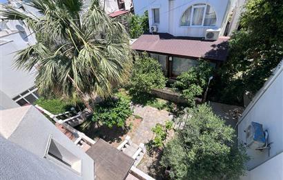 Turgutreis Yalı'da Denize Sıfır Sitede Satılık Tripleks Daire