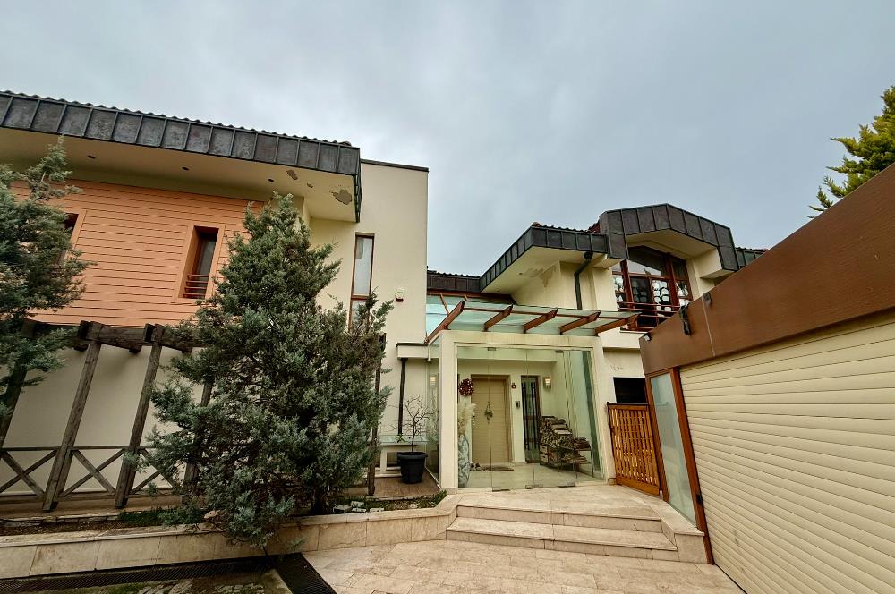 Marenegro Villaları 8+2 Büyük Tip Denize Sıfır Lüks Villa
