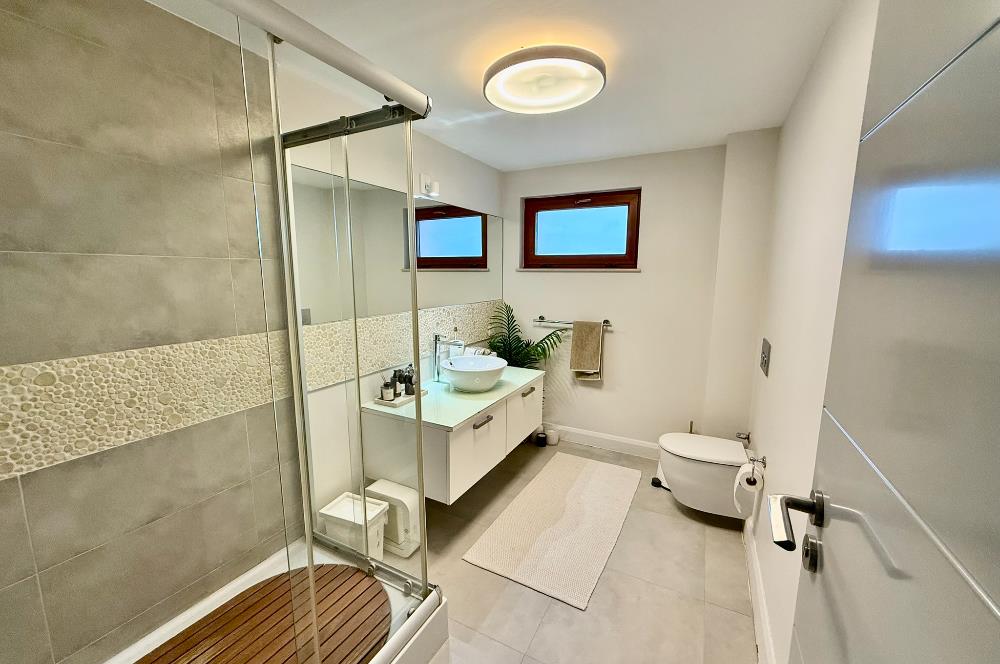 Marenegro Villaları 8+2 Büyük Tip Denize Sıfır Lüks Villa