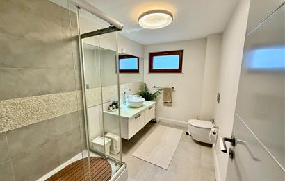 Marenegro Villaları 8+2 Büyük Tip Denize Sıfır Lüks Villa