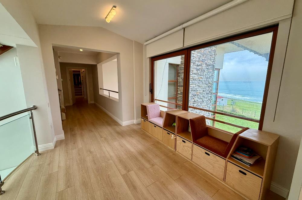 Marenegro Villaları 8+2 Büyük Tip Denize Sıfır Lüks Villa