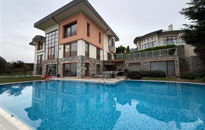 Marenegro Villaları 8+2 Büyük Tip Denize Sıfır Lüks Villa