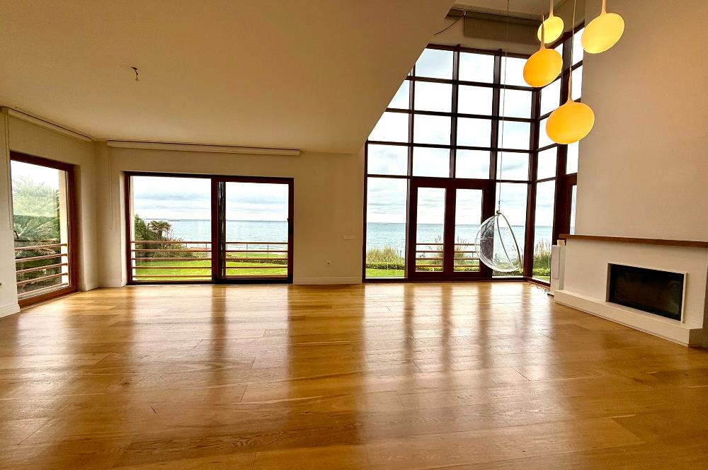 Marenegro Villaları 8+2 Büyük Tip Denize Sıfır Lüks Villa
