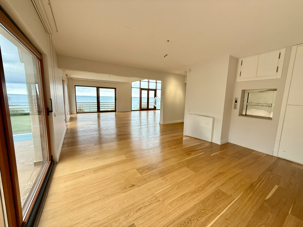 Marenegro Villaları 8+2 Büyük Tip Denize Sıfır Lüks Villa