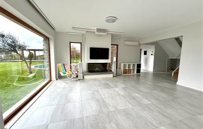 Marenegro Villaları 8+2 Büyük Tip Denize Sıfır Lüks Villa