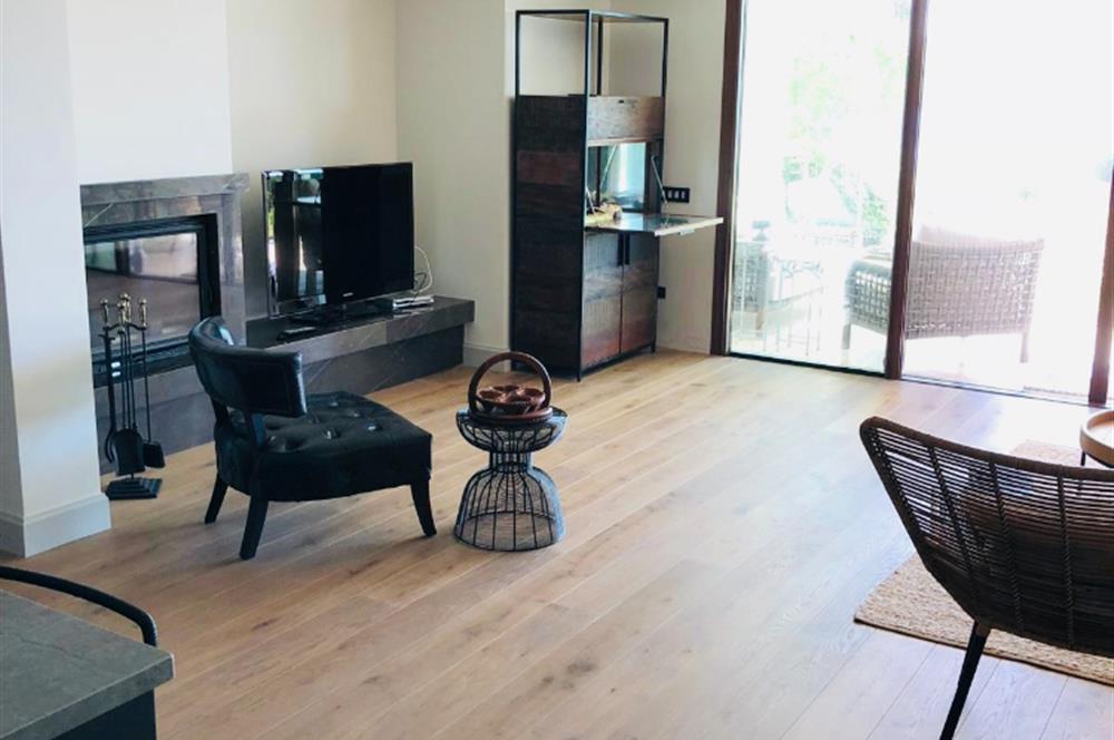 Bodrum Yalıkavak’ta Gerçek Denize Sıfır Lüks Bahçe Dubleksi | Özel Plajlı Magic Rock Sitesi