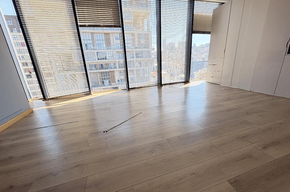 NEF 11 Kiralık Ofis 1+1 Loft