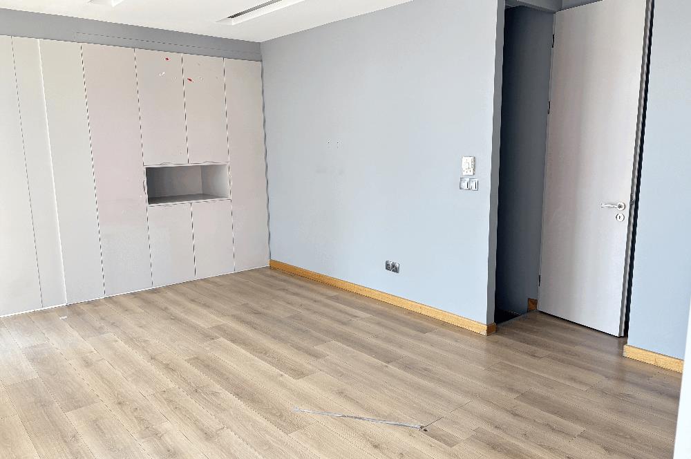 NEF 11 Kiralık Ofis 1+1 Loft