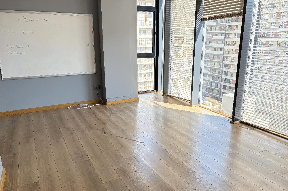 NEF 11 Kiralık Ofis 1+1 Loft