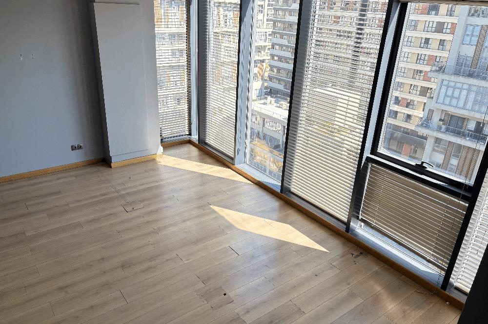 NEF 11 Kiralık Ofis 1+1 Loft