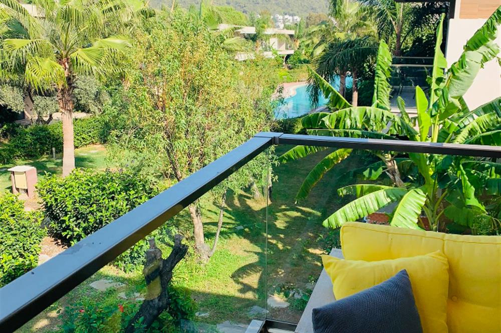 Bodrum Türkbükü Sezonluk Kiralık Daire | Plajlara Düz Ayak Yürüme Mesafesinde Lüks Site Yaşamı