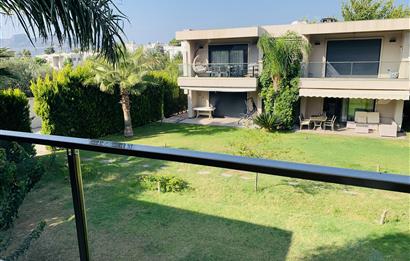 Bodrum Türkbükü Sezonluk Kiralık Daire | Plajlara Düz Ayak Yürüme Mesafesinde Lüks Site Yaşamı
