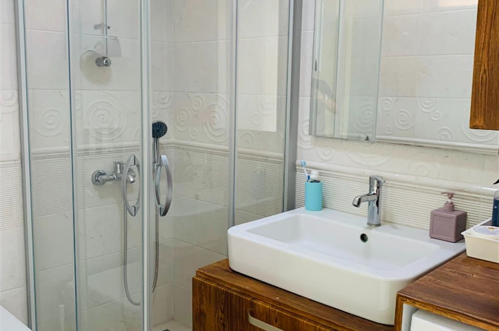 Bodrum Türkbükü Sezonluk Kiralık Daire | Plajlara Düz Ayak Yürüme Mesafesinde Lüks Site Yaşamı