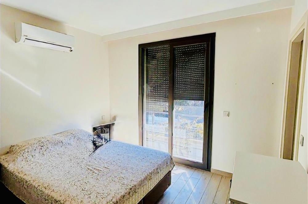 Bodrum Türkbükü Sezonluk Kiralık Daire | Plajlara Düz Ayak Yürüme Mesafesinde Lüks Site Yaşamı