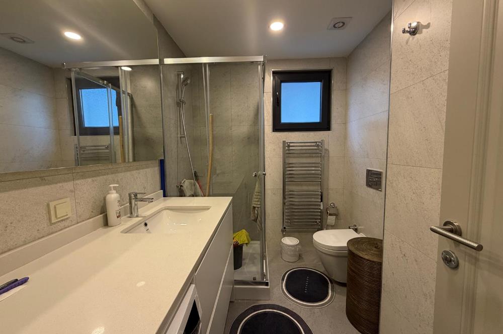 ÖMERPAŞA SOKAK'TA 3+1 120M2 NET KATTA TEK EŞYALI KİRALIK DAİRE