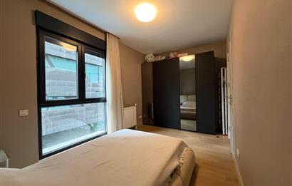 ÖMERPAŞA SOKAK'TA 3+1 120M2 NET KATTA TEK EŞYALI KİRALIK DAİRE
