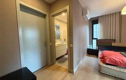 ÖMERPAŞA SOKAK'TA 3+1 120M2 NET KATTA TEK EŞYALI KİRALIK DAİRE