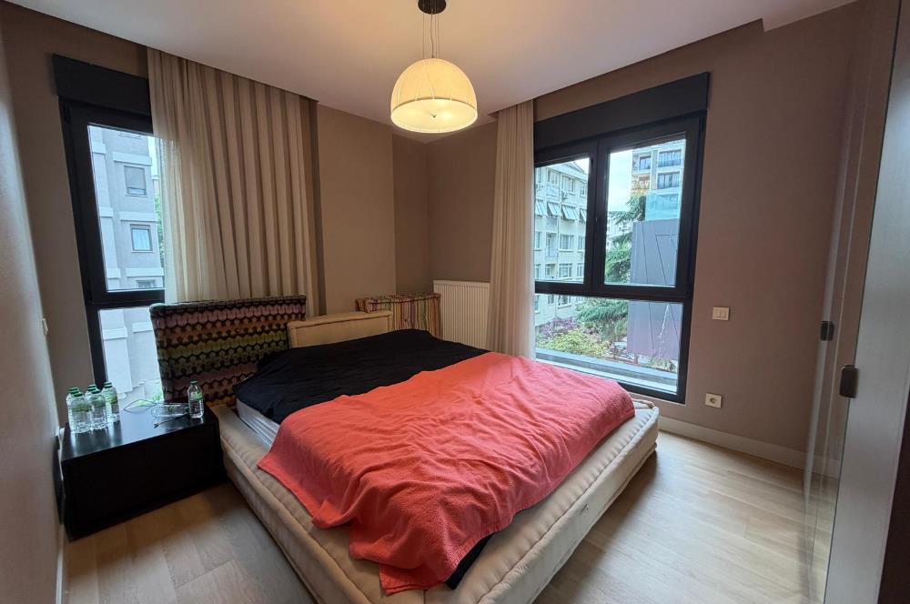 ÖMERPAŞA SOKAK'TA 3+1 120M2 NET KATTA TEK EŞYALI KİRALIK DAİRE