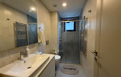 ÖMERPAŞA SOKAK'TA 3+1 120M2 NET KATTA TEK EŞYALI KİRALIK DAİRE