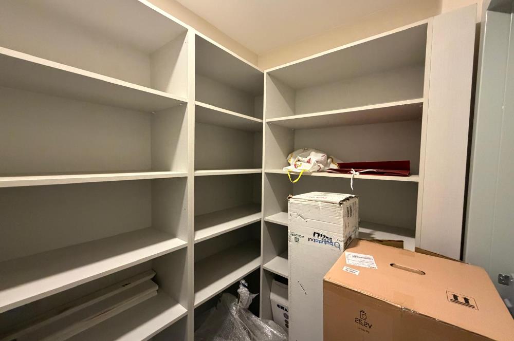 ÖMERPAŞA SOKAK'TA 3+1 120M2 NET KATTA TEK EŞYALI KİRALIK DAİRE