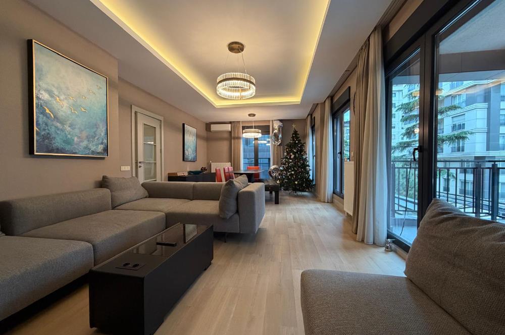 ÖMERPAŞA SOKAK'TA 3+1 120M2 NET KATTA TEK EŞYALI KİRALIK DAİRE