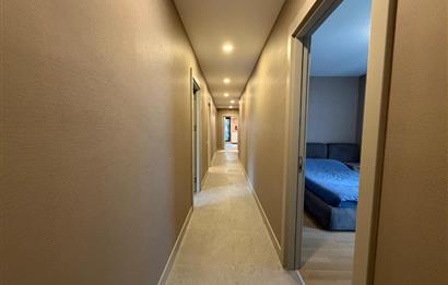 ÖMERPAŞA SOKAK'TA 3+1 120M2 NET KATTA TEK EŞYALI KİRALIK DAİRE
