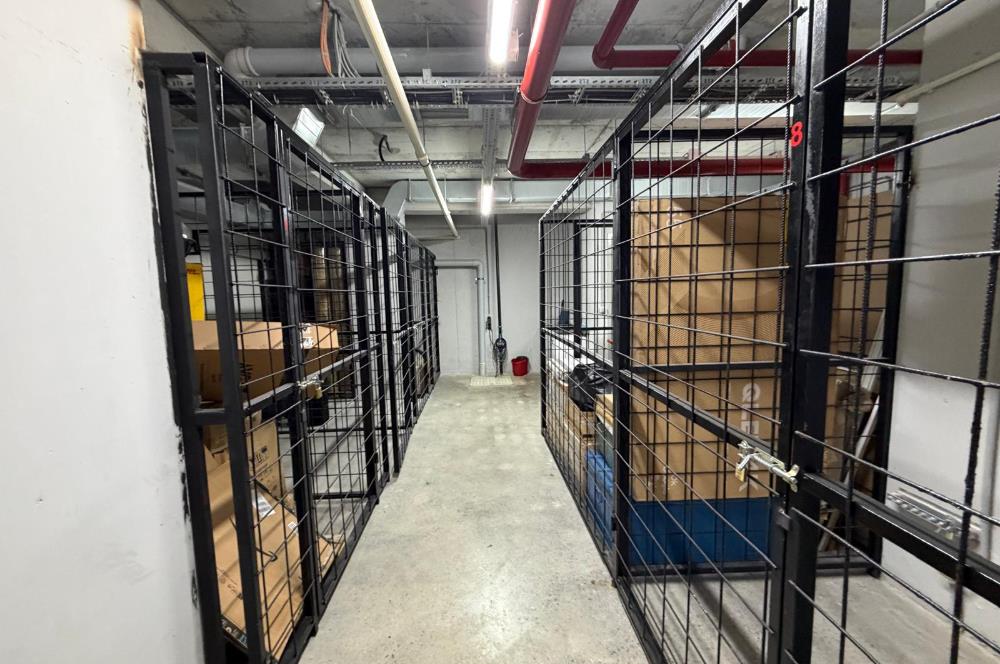 ÖMERPAŞA SOKAK'TA 3+1 120M2 NET KATTA TEK EŞYALI KİRALIK DAİRE