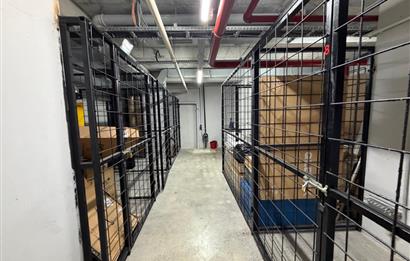ÖMERPAŞA SOKAK'TA 3+1 120M2 NET KATTA TEK EŞYALI KİRALIK DAİRE