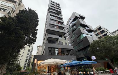 ÖMERPAŞA SOKAK'TA 3+1 120M2 NET KATTA TEK EŞYALI KİRALIK DAİRE