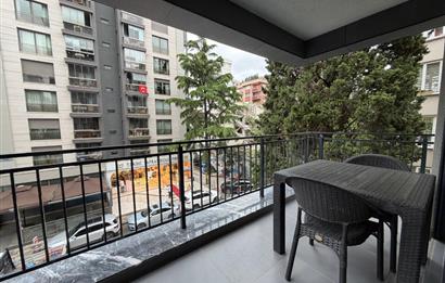 ÖMERPAŞA SOKAK'TA 3+1 120M2 NET KATTA TEK EŞYALI KİRALIK DAİRE