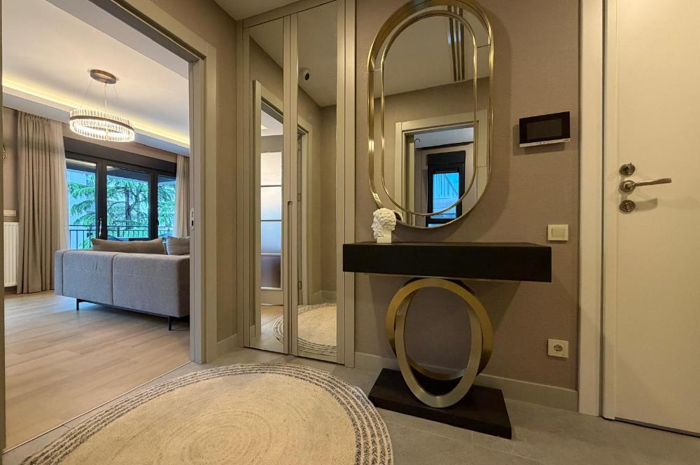 ÖMERPAŞA SOKAK'TA 3+1 120M2 NET KATTA TEK EŞYALI KİRALIK DAİRE