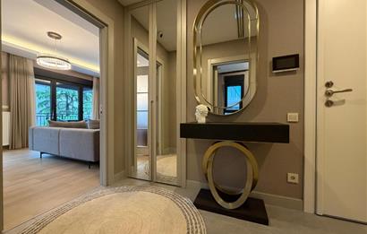 ÖMERPAŞA SOKAK'TA 3+1 120M2 NET KATTA TEK EŞYALI KİRALIK DAİRE