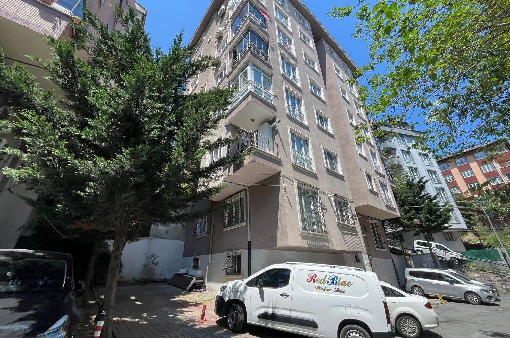 Eyüp Silahtarağa Caddesi Üzeri 2+1 Geniş Otoparklı Kiralık Daire