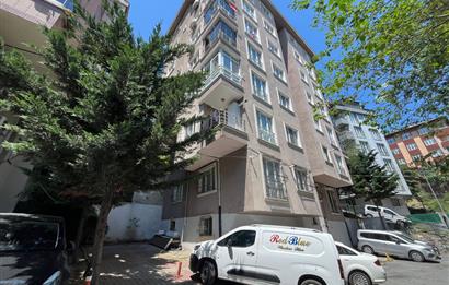 Eyüp Silahtarağa Caddesi Üzeri 2+1 Geniş Otoparklı Kiralık Daire
