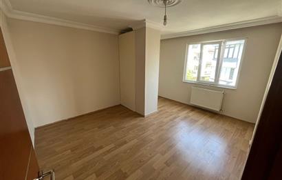 Eyüp Silahtarağa Caddesi Üzeri 2+1 Geniş Otoparklı Kiralık Daire